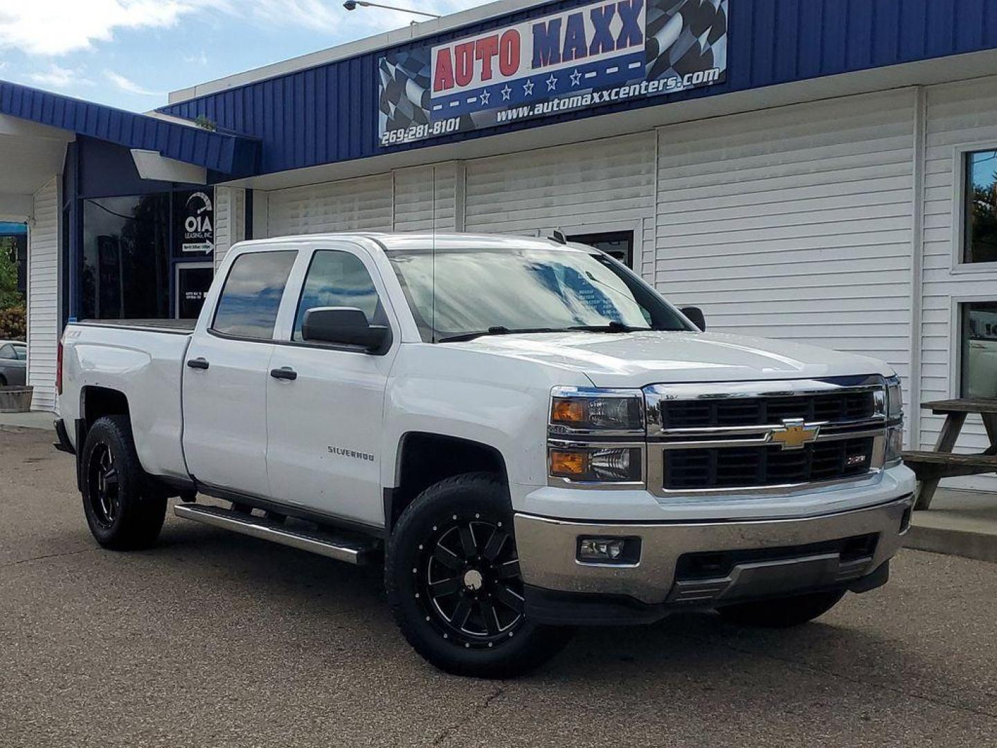 2014 Black /Jet Black Chevrolet Silverado 1500 1LT Crew Cab 4WD (3GCUKREC7EG) with an 5.3L V8 OHV 16V engine, 6-Speed Automatic transmission, located at 234 Columbia Ave, Battle Creek, MI, 49015, (269) 222-0088, 42.298264, -85.192543 - <b>Vehicle Details</b><br>Rev up your excitement for the 2014 Chevrolet Silverado 1500 LT! This powerhouse pickup is built to impress with its robust V8, 5.3L engine that delivers unmatched performance and reliability. Whether you're hauling heavy loads or cruising on the open road, the Silverado's - Photo#0