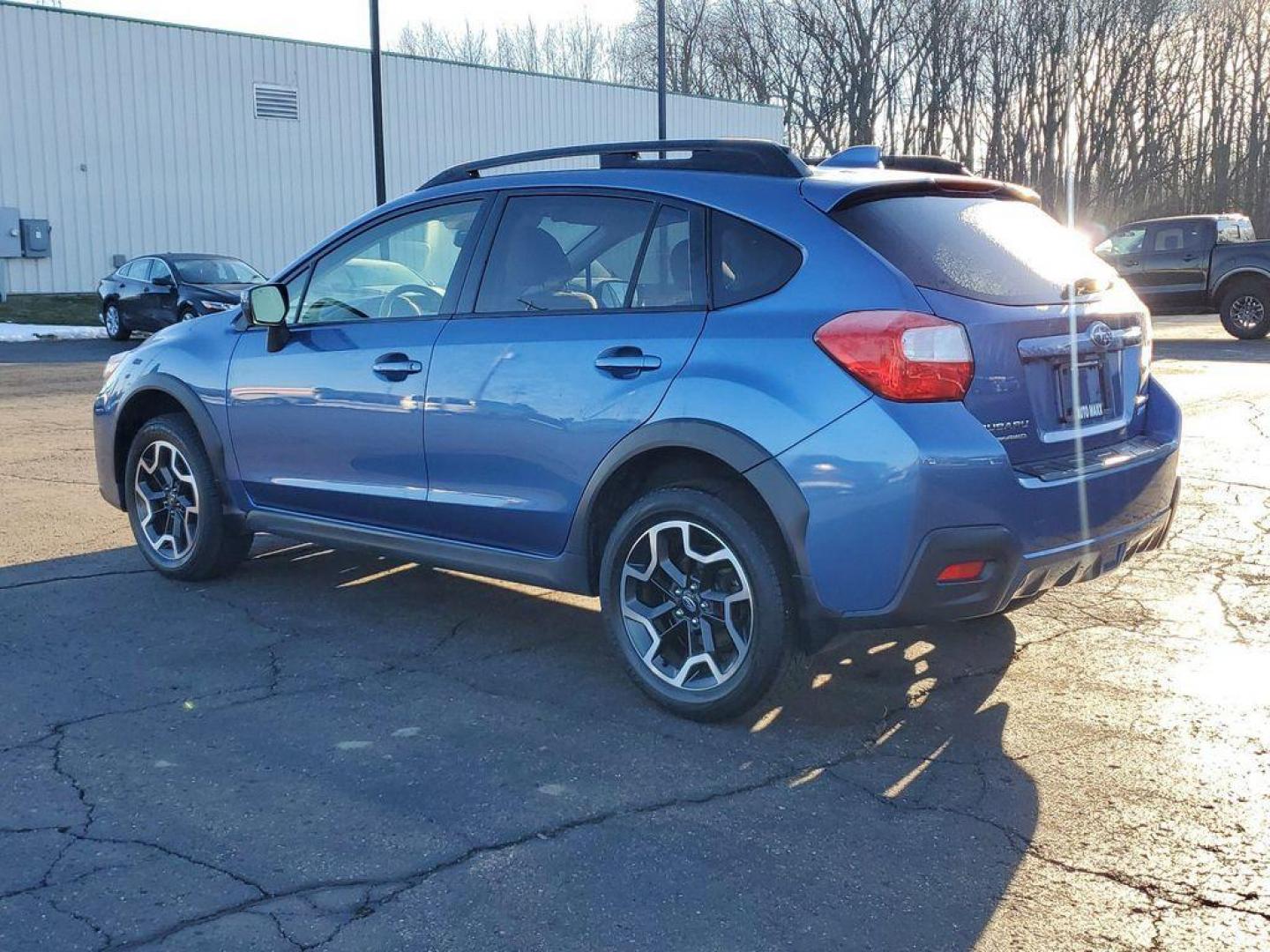 2016 Quartz Blue Pearl /Ivory Subaru XV Crosstrek 2.0i Premium PZEV CVT (JF2GPADC6G8) with an 2.0L L4 DOHC 16V engine, CVT transmission, located at 6064 Gull Rd, Kalamazoo, MI, 49048, (269) 222-0088, 42.328388, -85.512924 - Discover the thrill of adventure with this outstanding 2016 Subaru Crosstrek Premium Plus! This versatile and reliable crossover is your ticket to exploring new horizons, with its robust AWD system and efficient 4-cylinder, 2.0L engine that delivers both power and impressive fuel economy. Whether yo - Photo#2