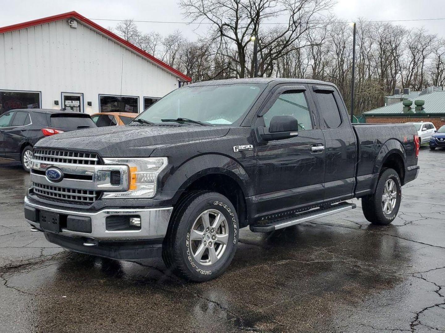 2018 Shadow Black /Medium Earth Grey Ford F-150 XL SuperCab 6.5-ft. Bed 2WD (1FTEX1EB8JF) with an 3.3L V6 DOHC 24V engine, 6A transmission, located at 234 Columbia Ave, Battle Creek, MI, 49015, (269) 222-0088, 42.298264, -85.192543 - <b>Vehicle Details</b><br>Looking for a reliable and powerful truck? Look no further than this pre-owned 2018 Ford F-150 XLT with only 58146 miles on it! This truck comes equipped with 4WD and a V6, 3.3L engine, providing you with the strength and capability you need for any task. Stay entertained - Photo#1