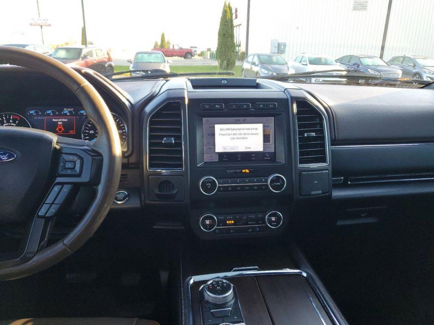 2020 Burgundy Velvet Metallic Tinted Clearcoat /Mesa/Ebony Ford Expedition King Ranch 4WD (1FMJU1PT2LE) with an 3.5L V6 DOHC 24V FFV engine, 6A transmission, located at 234 Columbia Ave, Battle Creek, MI, 49015, (269) 222-0088, 42.298264, -85.192543 - <b>Summary</b><br>Auto Maxx's mission is to ensure all our customers have a positive auto buying experience and are completely satisfied with their new vehicle. Power Moonroof Rear Seat Entertainment<br><br><b>Vehicle Details</b><br>This vehicle is a certified CARFAX 1-owner. Our vehicle history ana - Photo#16