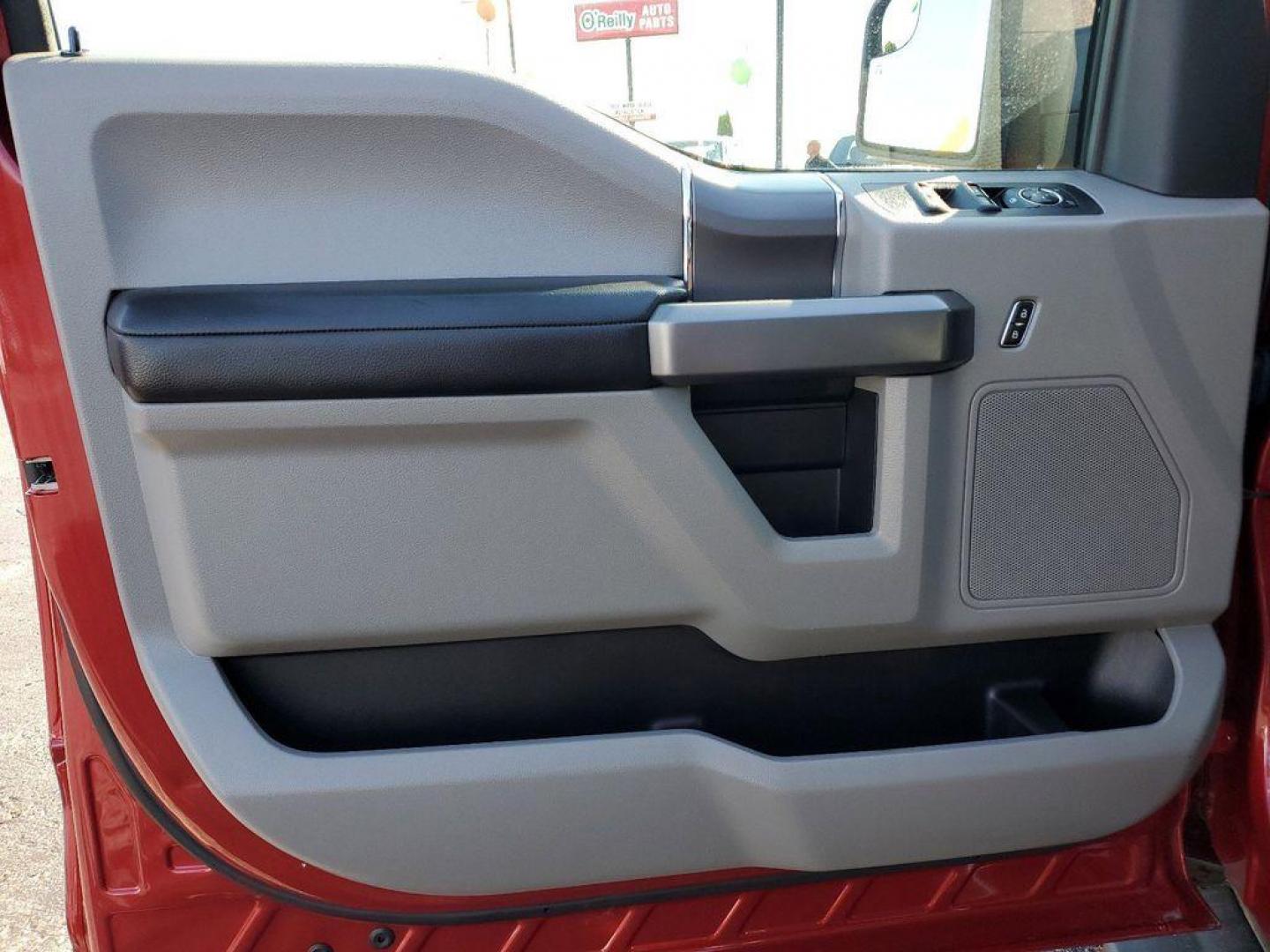 2020 Rapid Red Metallic Tinted Clearcoat /Medium Earth Grey Ford F-150 XLT SuperCrew 6.5-ft. Bed 4WD (1FTEW1E19LF) with an 3.0 V6 DIESEL engine, 6A transmission, located at 234 Columbia Ave, Battle Creek, MI, 49015, (269) 222-0088, 42.298264, -85.192543 - <b>Vehicle Details</b><br>Introducing the 2020 Ford F-150 XLT, a versatile and reliable truck with just 36,428 miles on the odometer. This 4WD powerhouse is equipped with a robust V6, 3.0L engine, ensuring strong performance for both work and play. The vehicle boasts a range of premium features desi - Photo#15