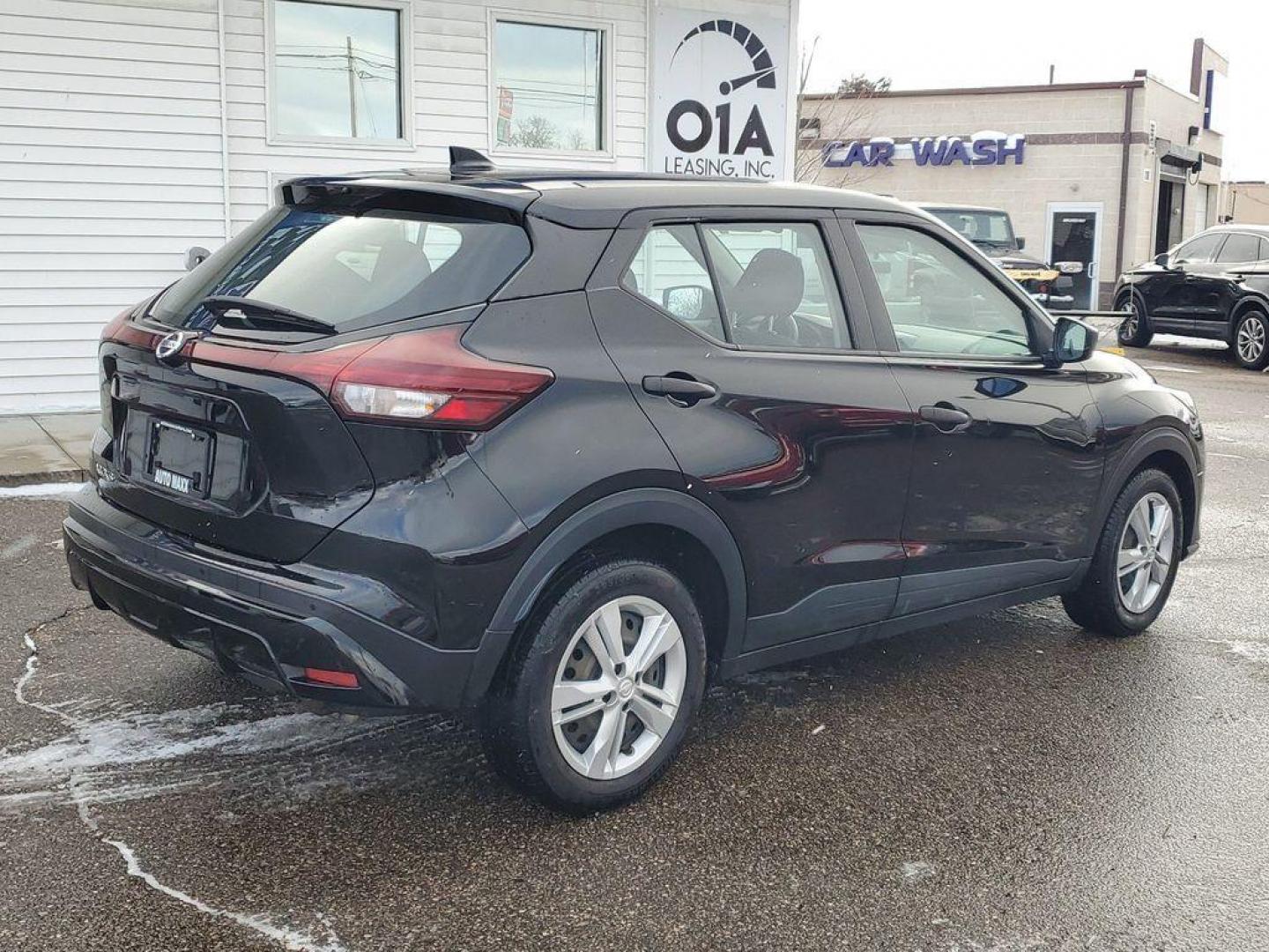 2021 Super Black /Charcoal Nissan Kicks S (3N1CP5BV3ML) with an 1.6L L4 engine, CVT transmission, located at 234 Columbia Ave, Battle Creek, MI, 49015, (269) 222-0088, 42.298264, -85.192543 - <b>Vehicle Details</b><br>Introducing the 2021 Nissan Kicks S, a versatile and stylish compact SUV that combines efficiency and modern technology to enhance your driving experience. This vehicle is equipped with a responsive 4-cylinder, 1.6L engine and front-wheel drive, ensuring a smooth and effici - Photo#1