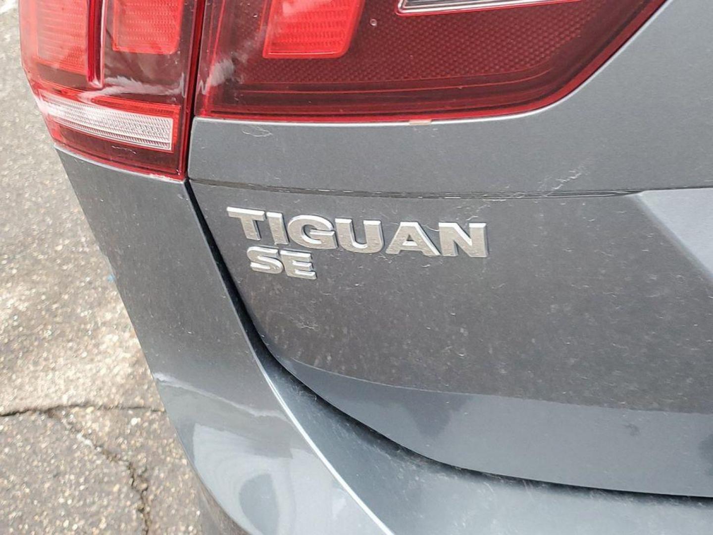 2021 Platinum Gray Metallic /Storm Gray Volkswagen Tiguan SE 4Motion AWD (3VV2B7AX6MM) with an 2.0L L4 DOHC 16V TURBO engine, 8A transmission, located at 234 Columbia Ave, Battle Creek, MI, 49015, (269) 222-0088, 42.298264, -85.192543 - <b>Equipment</b><br>This model has automated speed control that adjusts to maintain a safe following distance, enhancing highway driving convenience. This vehicle is equipped with all wheel drive. This unit comes equipped with Android Auto for seamless smartphone integration on the road. Apple CarPl - Photo#31