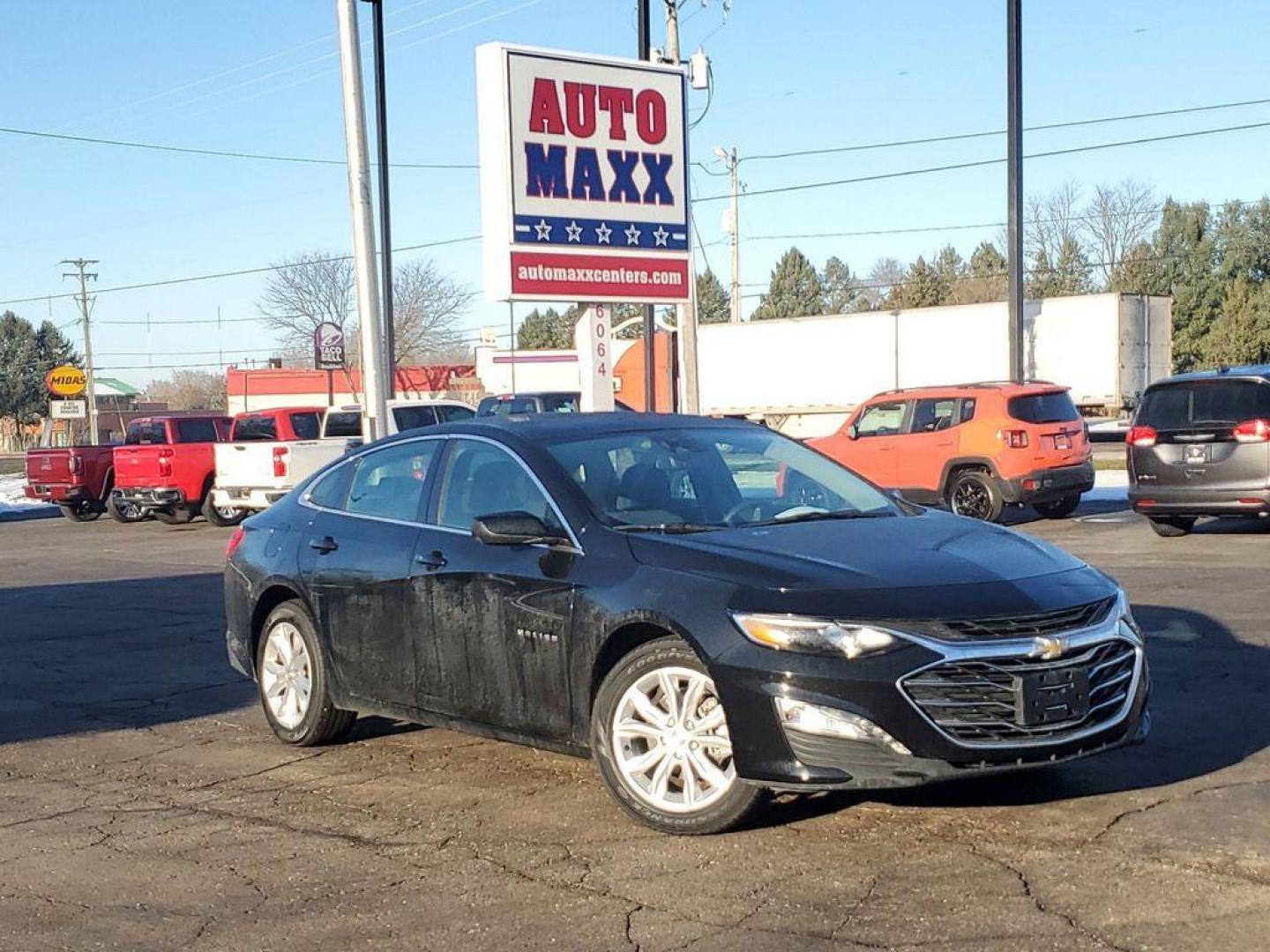 2024 Mosaic Black Metallic /Jet Black Chevrolet Malibu 1LT (1G1ZD5ST9RF) with an 1.5L L4 DOHC 16V engine, 6A transmission, located at 6064 Gull Rd, Kalamazoo, MI, 49048, (269) 222-0088, 42.328388, -85.512924 - Introducing the 2024 Chevrolet Malibu LT, a pristine sedan that combines style, efficiency, and advanced technology. With only 0 miles on the odometer, this vehicle offers a like-new driving experience, perfect for those seeking reliability and modern amenities. Powered by a robust 4-cylinder, 1.5L - Photo#0